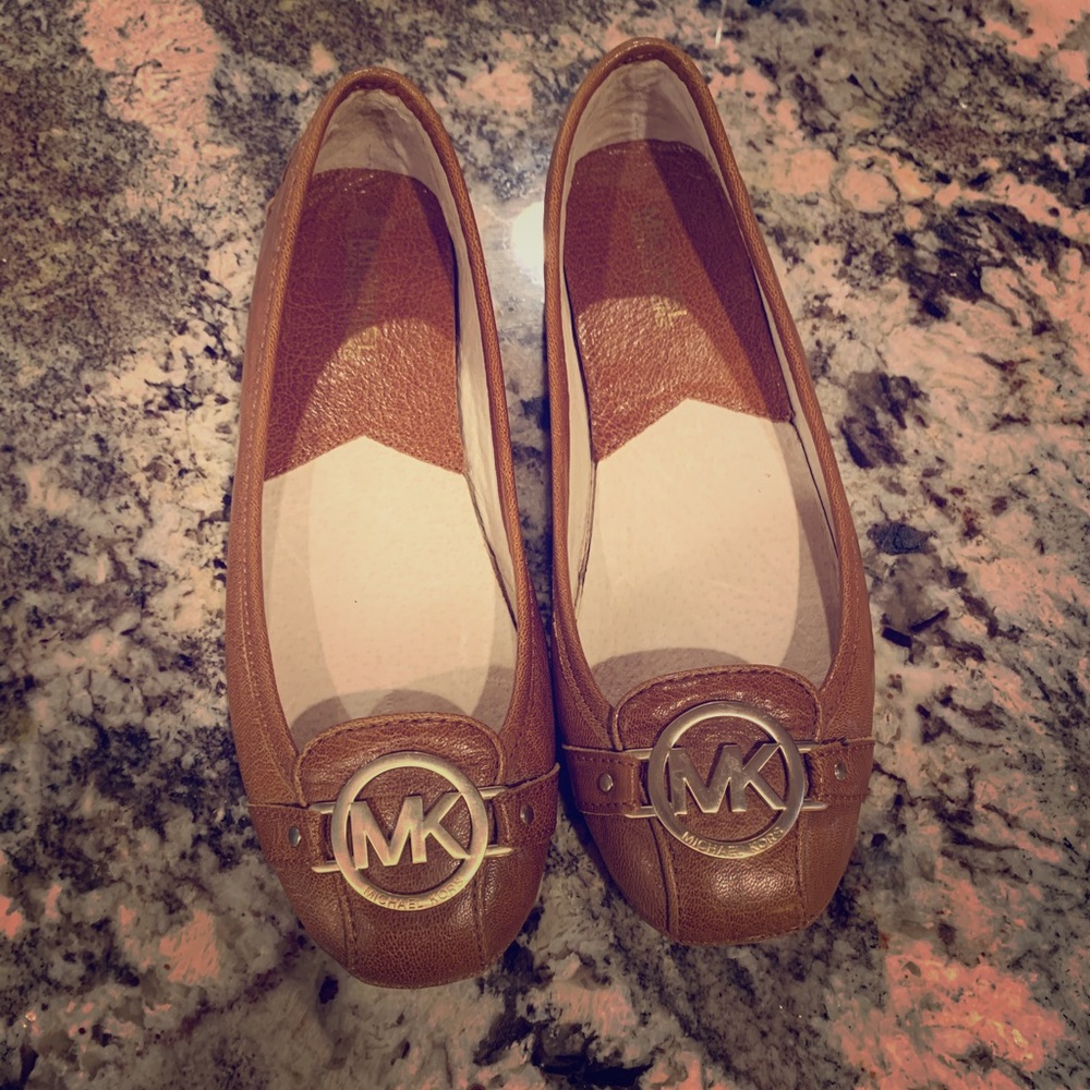 Michael Kors shoes. Sz 7.5